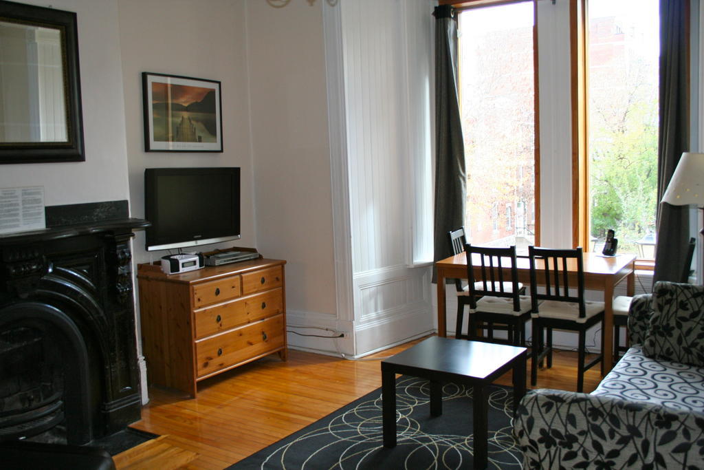Gite University Bed And Breakfast Монреаль Номер фото