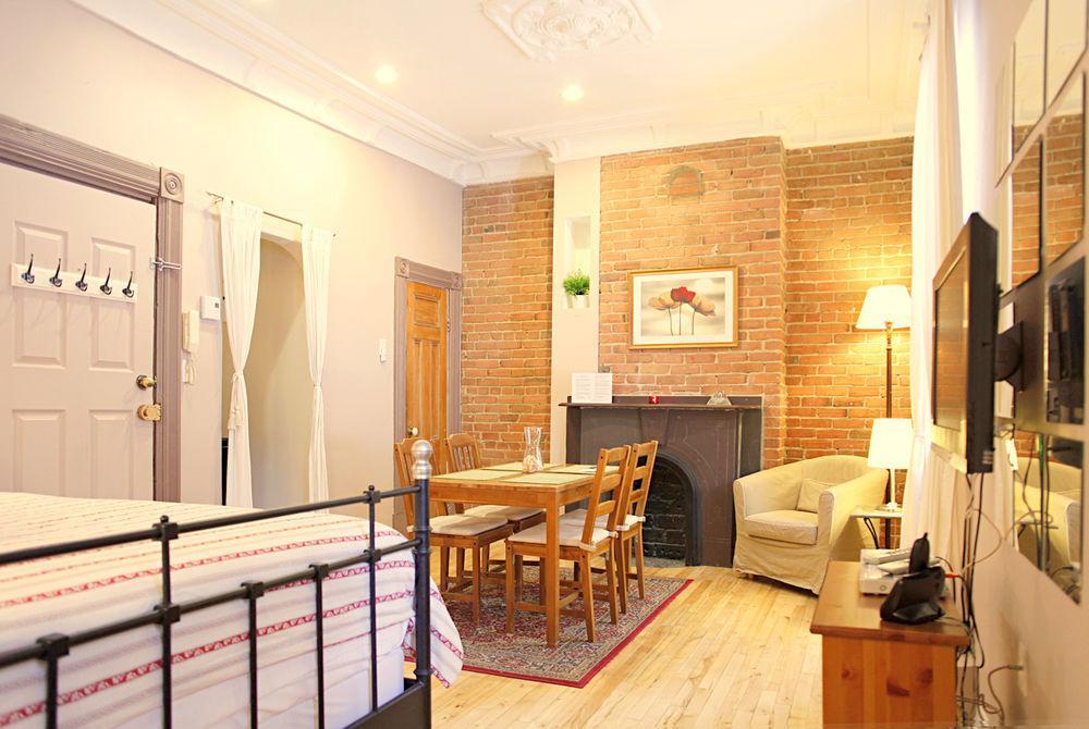 Gite University Bed And Breakfast Монреаль Экстерьер фото